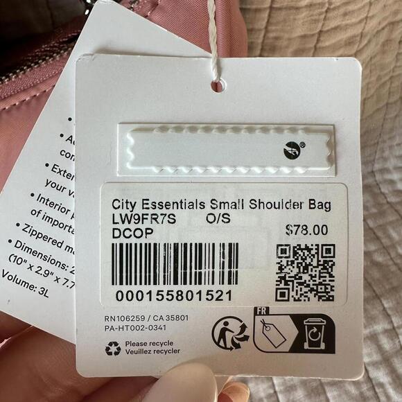 NWT Lululemon City Essentials Small Shoulder Bag 3L - Deco Pink DCOP - Picture 2 of 6